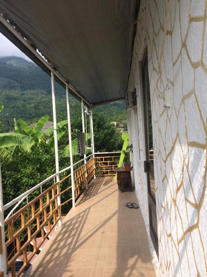 Гостевой Дом У Левы Hotel Gagra Exterior foto