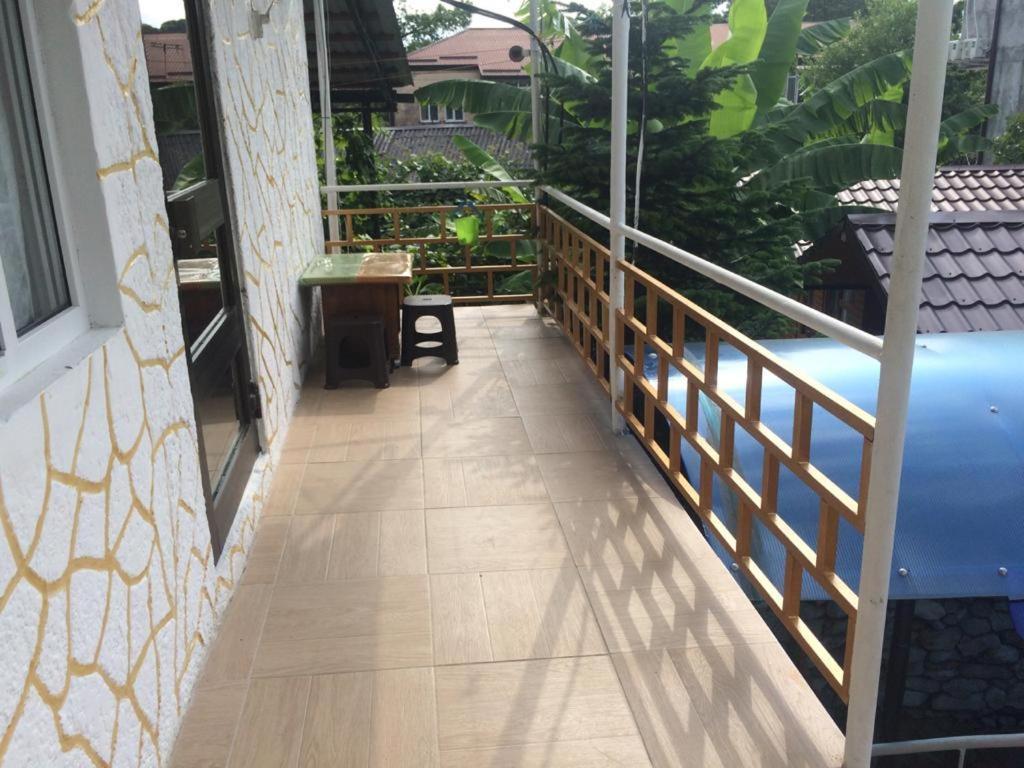 Гостевой Дом У Левы Hotel Gagra Exterior foto